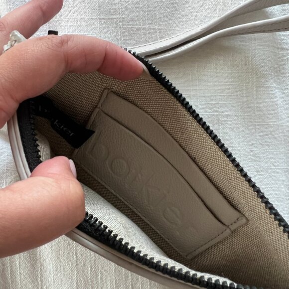 NWOT Botkier Cobble Hill Slip Wallet - Picture 6 of 6